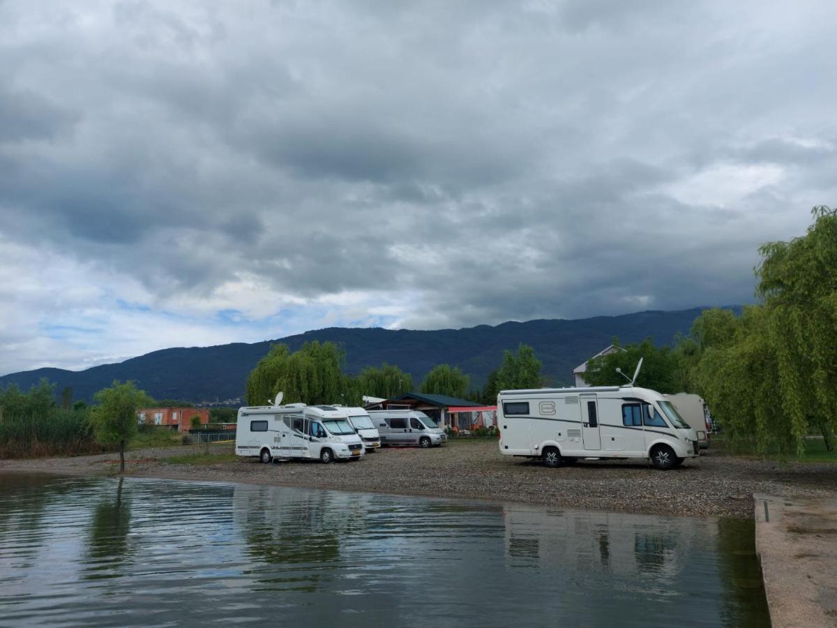 Sunrise Hotel & Camping 斯特鲁加 外观 照片