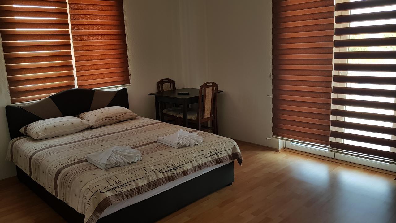 Sunrise Hotel & Camping 斯特鲁加 外观 照片