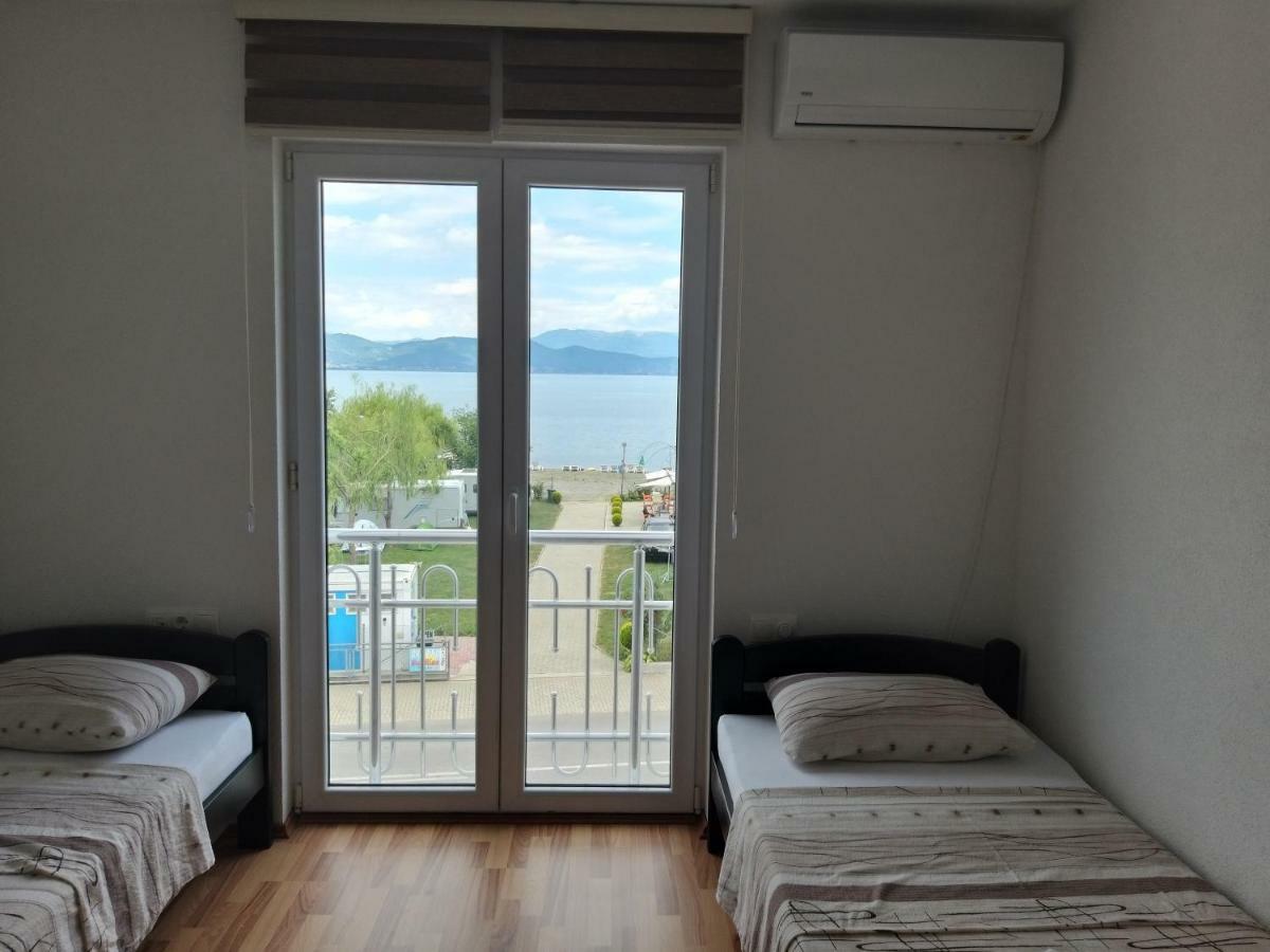 Sunrise Hotel & Camping 斯特鲁加 客房 照片