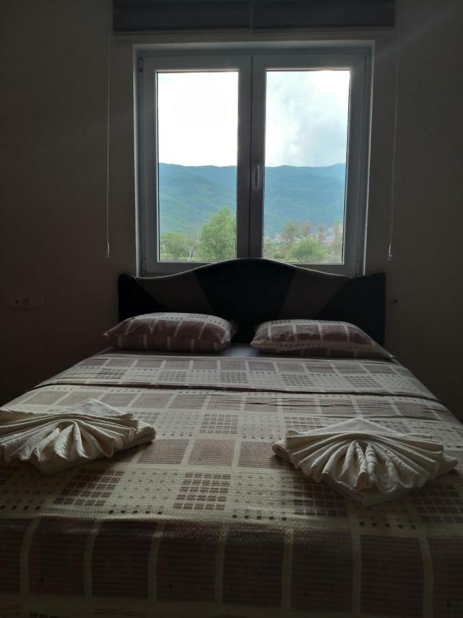 Sunrise Hotel & Camping 斯特鲁加 外观 照片