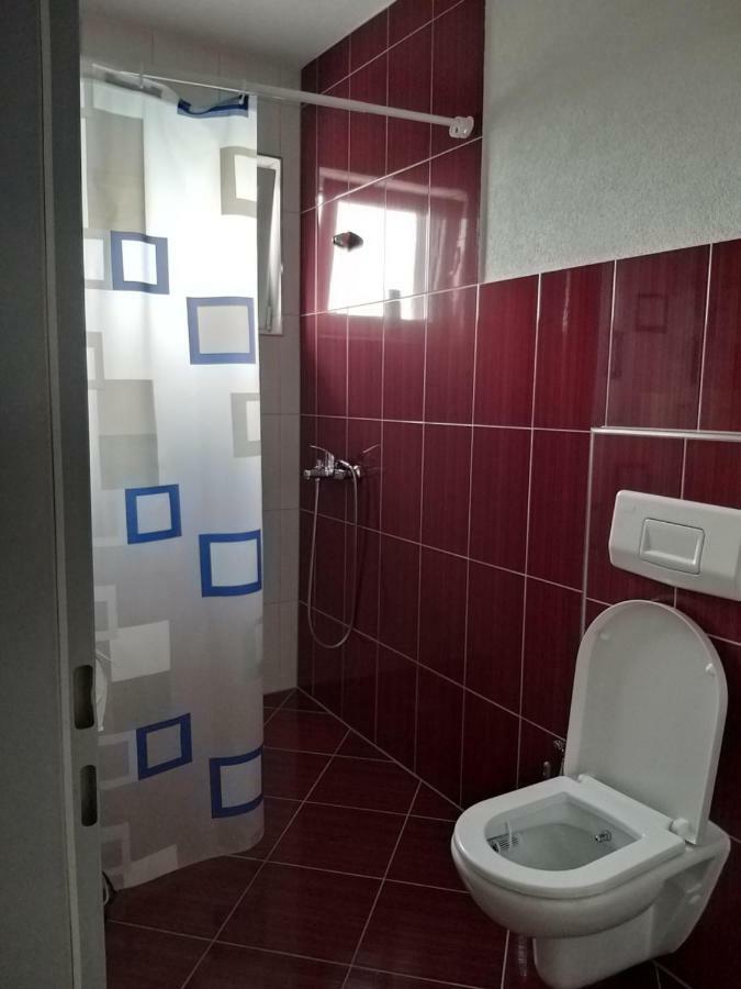 Sunrise Hotel & Camping 斯特鲁加 外观 照片