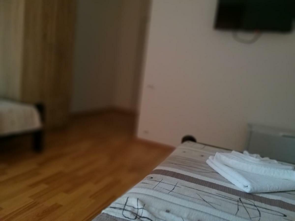 Sunrise Hotel & Camping 斯特鲁加 外观 照片
